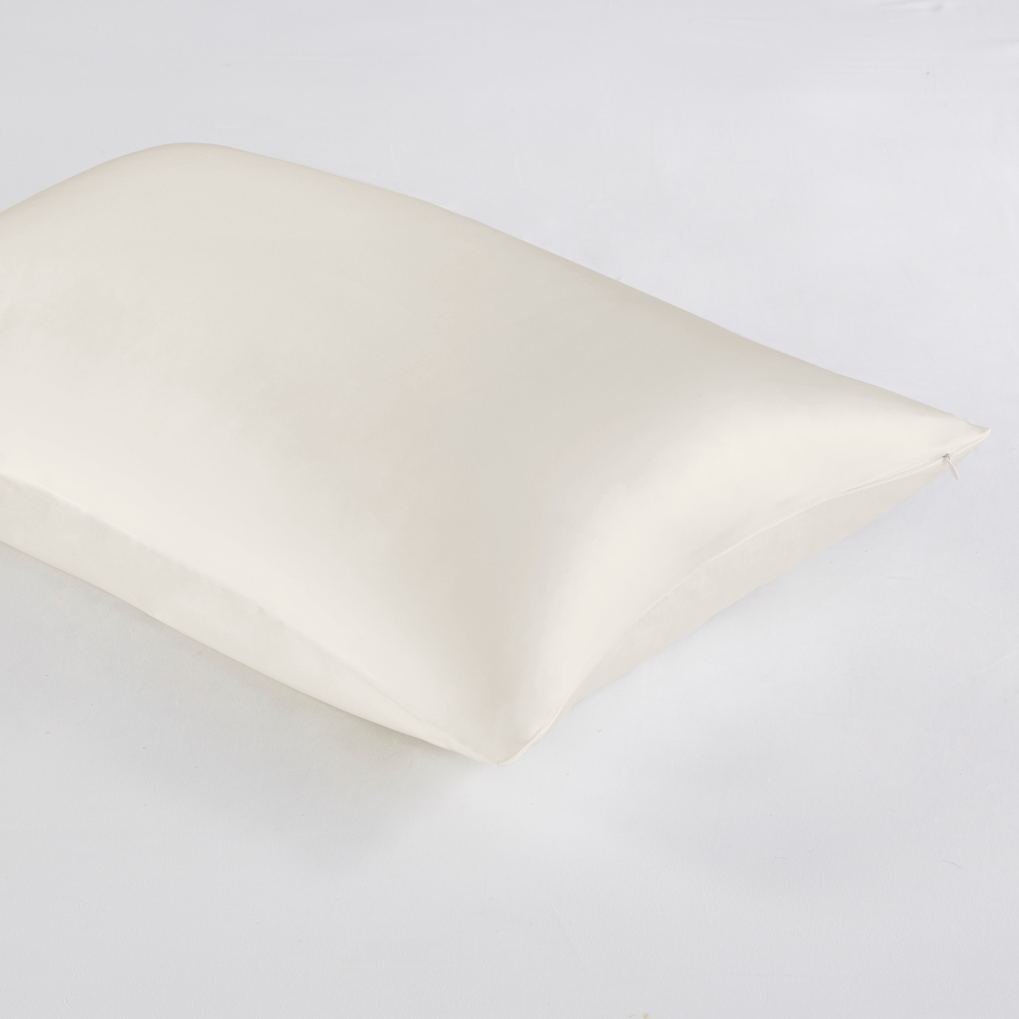 Madison Park Silk 100 Mulberry Single Pillowcase On Sale Bed